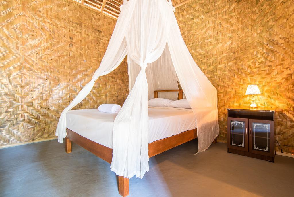 Full Moon Hostel Nusa Penida Chambre photo