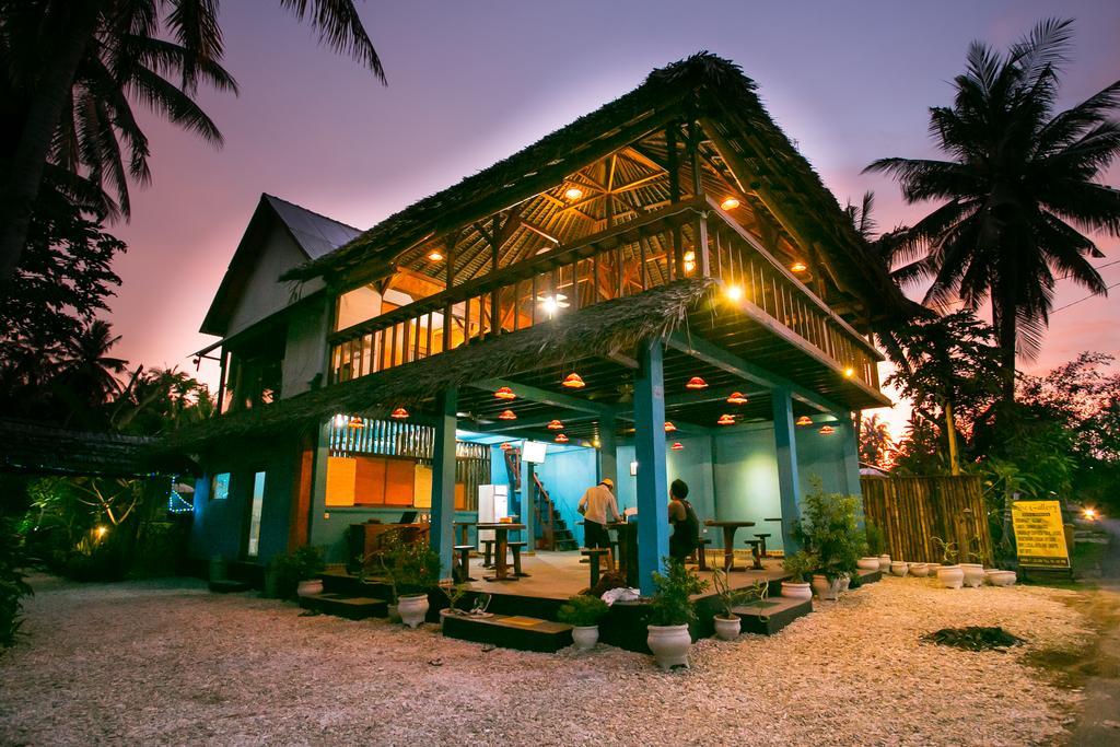 Full Moon Hostel Nusa Penida Extérieur photo