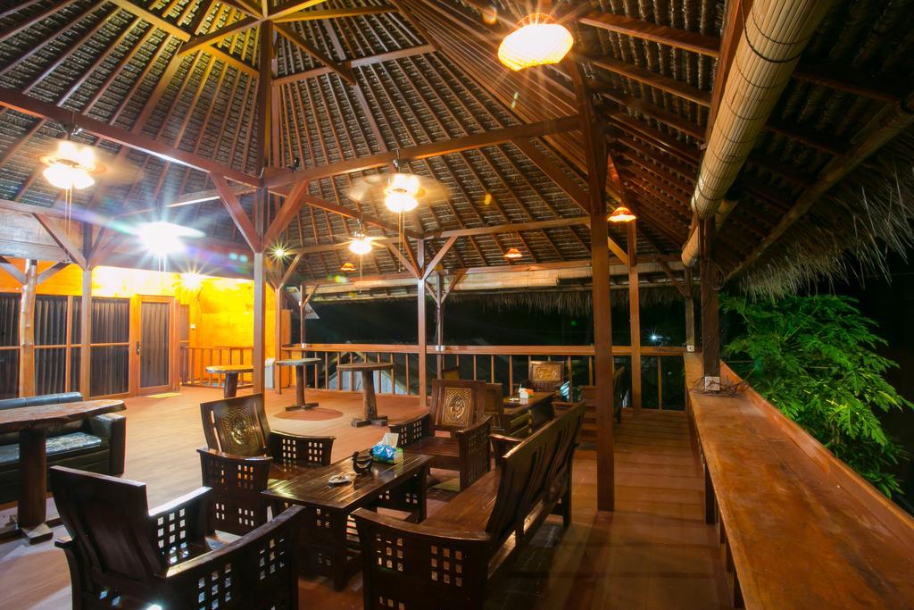 Full Moon Hostel Nusa Penida Extérieur photo