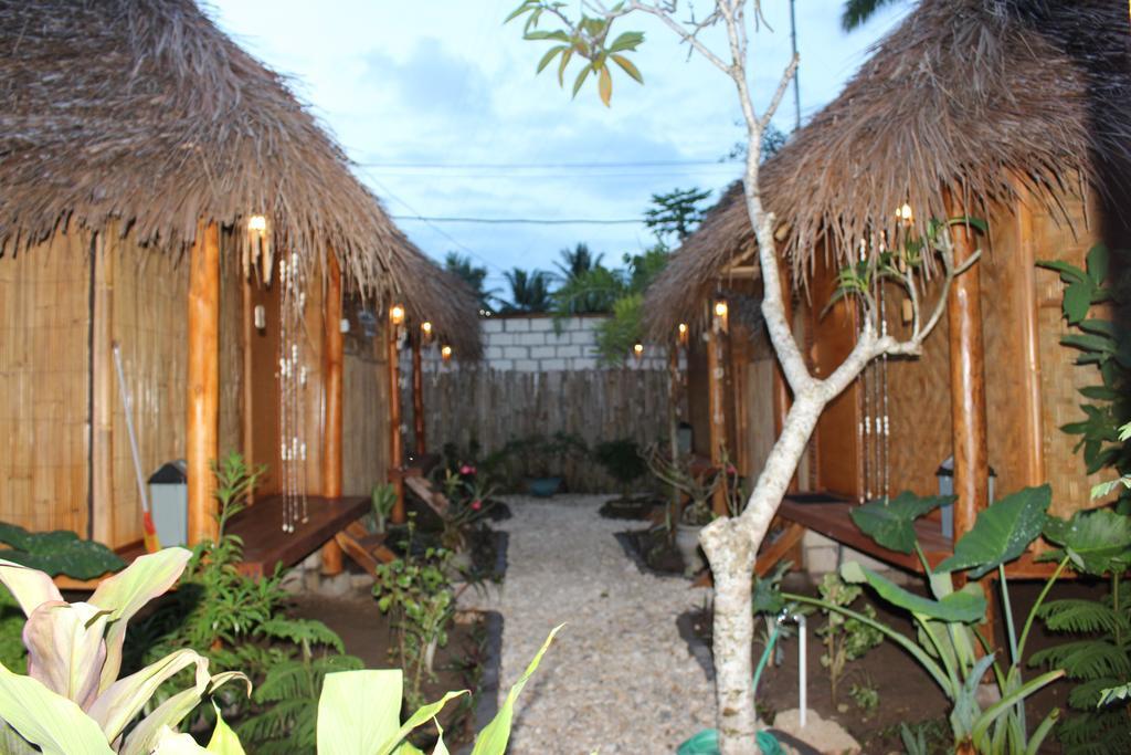 Full Moon Hostel Nusa Penida Extérieur photo