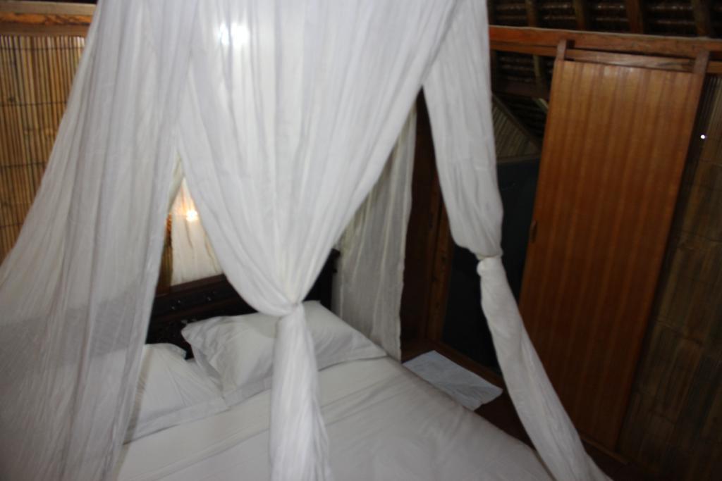 Full Moon Hostel Nusa Penida Extérieur photo